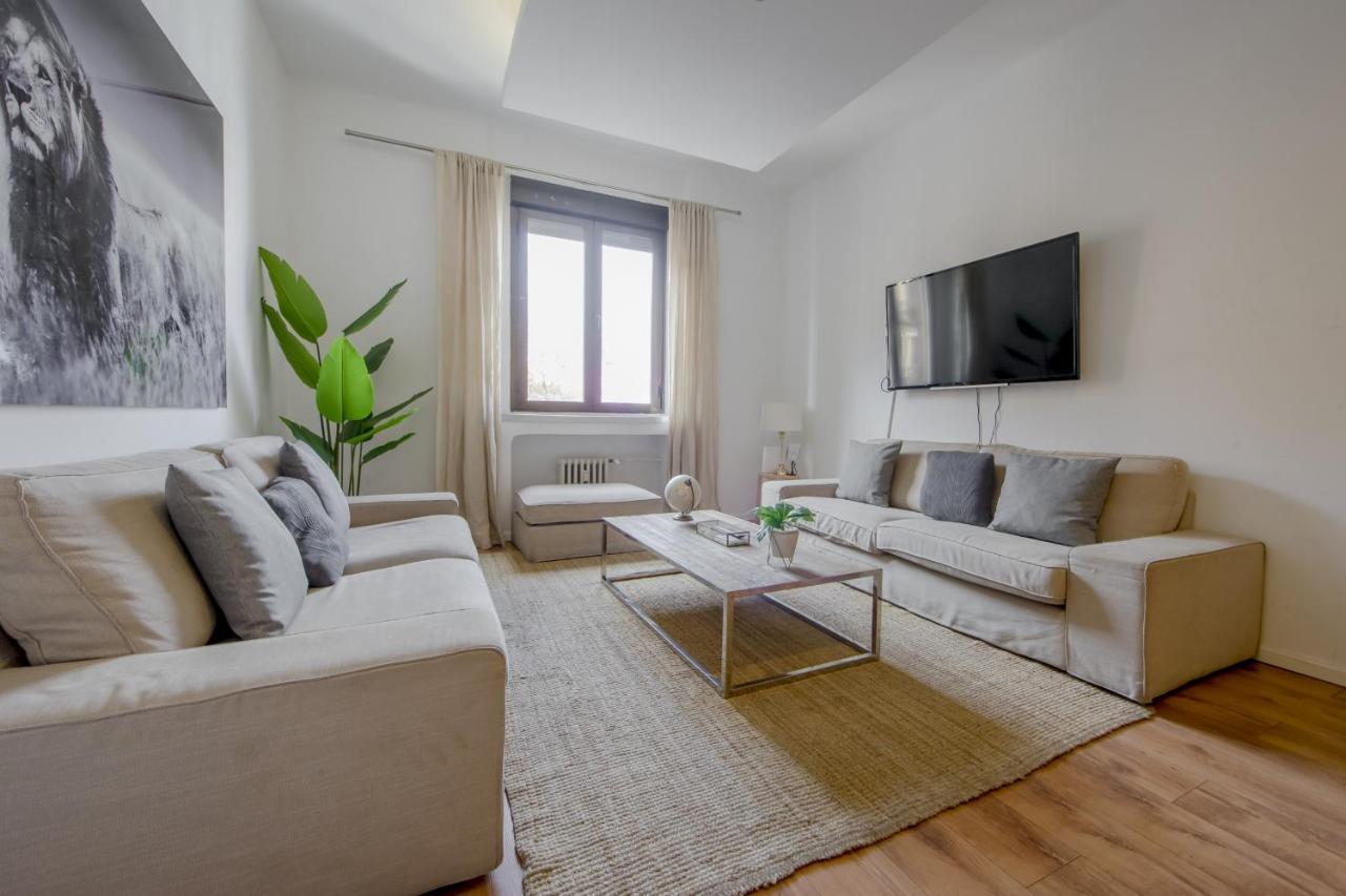 Luxury Apartamento De 5 Hab En El Centro De Madrid Apartment Bagian luar foto